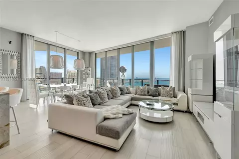 1300 S Miami Ave #PH5001, Miami, FL 33130