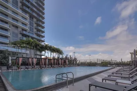 121 NE 34th St #2811, Miami, FL 33137