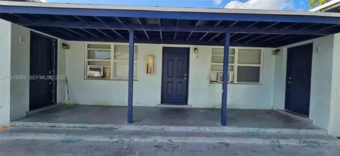 817 Grant St, West Palm Beach, FL 33407
