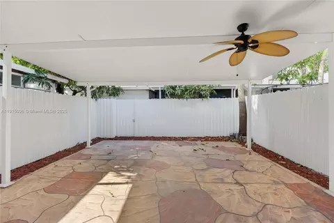 Exterior - 6822 W 2nd Ln, Hialeah, FL 33014 photo 1 of 3