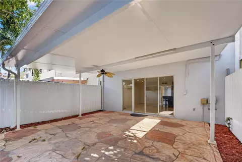 Exterior - 6822 W 2nd Ln, Hialeah, FL 33014 photo 2 of 3