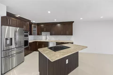 Kitchen - 6822 W 2nd Ln, Hialeah, FL 33014 photo 2 of 4