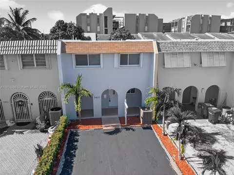 View/Area - 6822 W 2nd Ln, Hialeah, FL 33014 photo 5 of 6