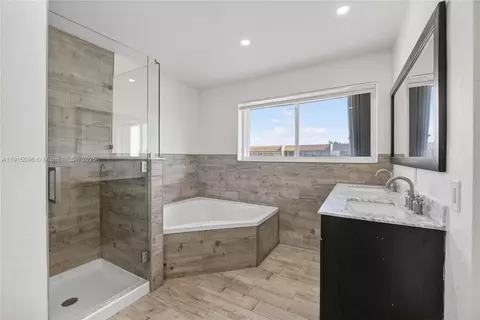 Bath - 6822 W 2nd Ln, Hialeah, FL 33014 photo 3 of 5