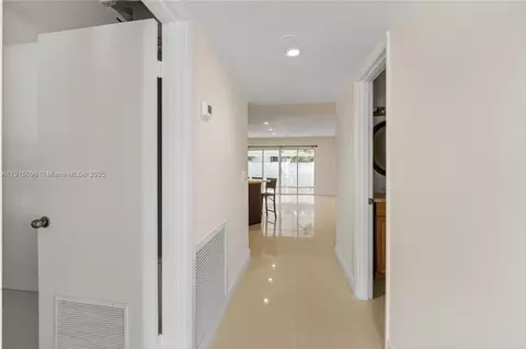 Entry Way - 6822 W 2nd Ln, Hialeah, FL 33014 photo 2 of 4