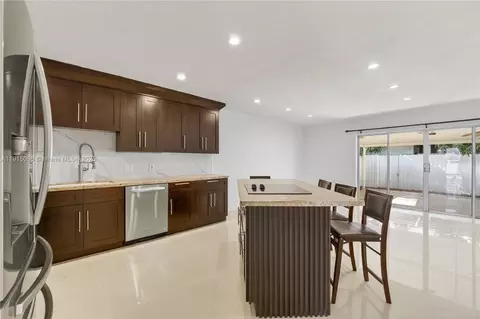 Kitchen - 6822 W 2nd Ln, Hialeah, FL 33014 photo 1 of 4