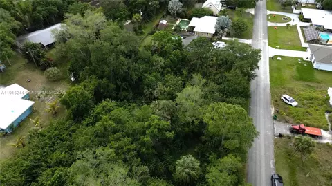 7903 Penny Ln, Fort Pierce, FL 34951