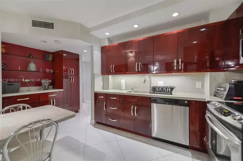 1950 S Ocean Dr #5G, Hallandale Beach, FL 33009