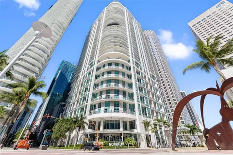 300 S Biscayne Blvd #T-2407, Miami, FL 33131