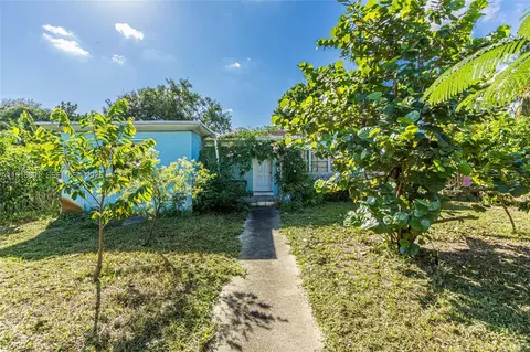 1264 NE 156th St, North Miami Beach, FL 33162
