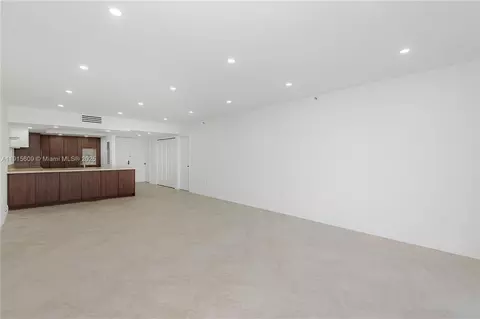 Living - 8855 Collins Ave #6E, Surfside, FL 33154 photo 2 of 3