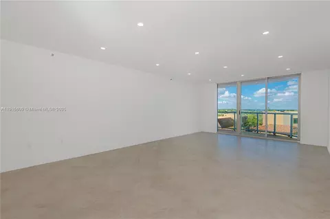 Living - 8855 Collins Ave #6E, Surfside, FL 33154 photo 1 of 3