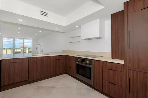 Kitchen - 8855 Collins Ave #6E, Surfside, FL 33154 photo 3 of 4