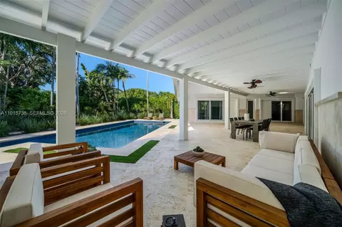 Exterior - 12050 Moss Ranch Rd, Pinecrest, FL 33156 photo 3 of 13