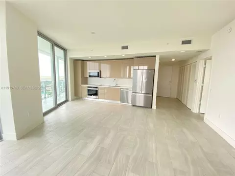2000 Metropica Way #2104, Sunrise, FL 33323