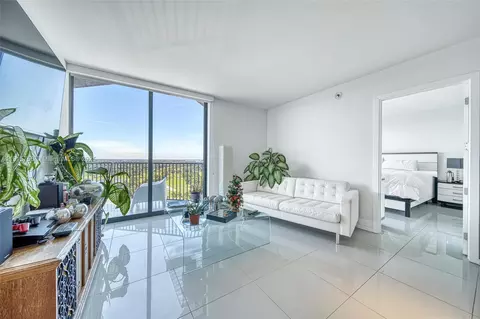 5252 NW 85th Ave #1910, Doral, FL 33166