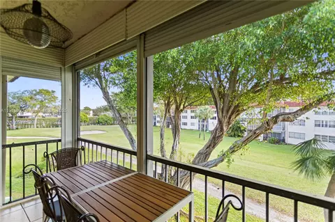 8940 S Hollybrook Blvd #53-304, Pembroke Pines, FL 33025