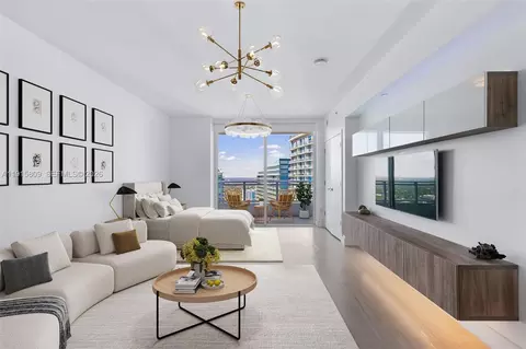 1080 Brickell Ave #3705, Miami, FL 33131