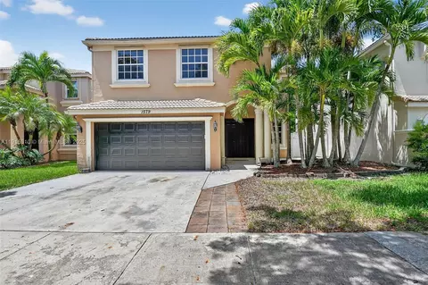 1579 Briar Oak Dr, Royal Palm Beach, FL 33411