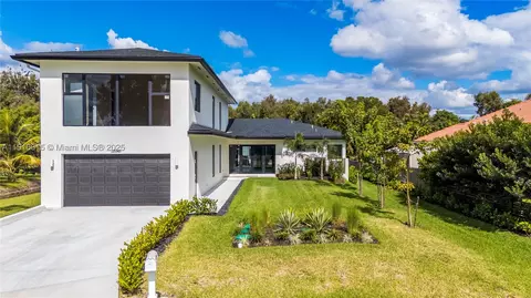 12061 NW 26th St, Plantation, FL 33323