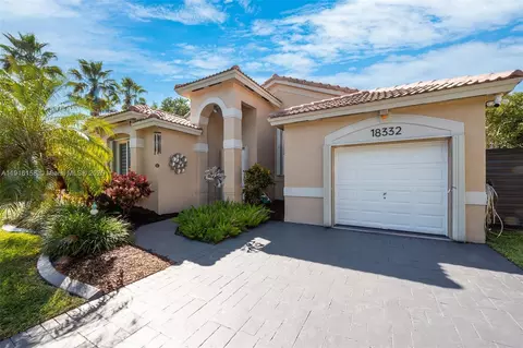 18332 SW 94th Ct, Palmetto Bay, FL 33157