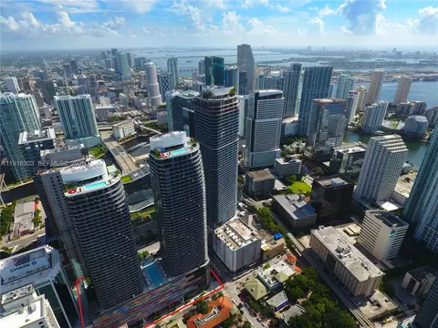 55 SW 9th St #2610, Miami, FL 33130