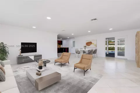 5425 Madison St, Hollywood, FL 33021