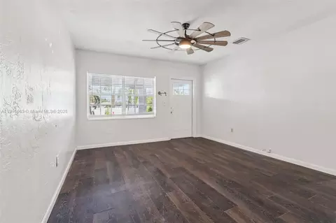 Living - 6230 E 2nd Ave, Hialeah, FL 33013 photo 3 of 8