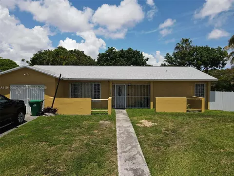 11011 SW 162nd Ter, Miami, FL 33157
