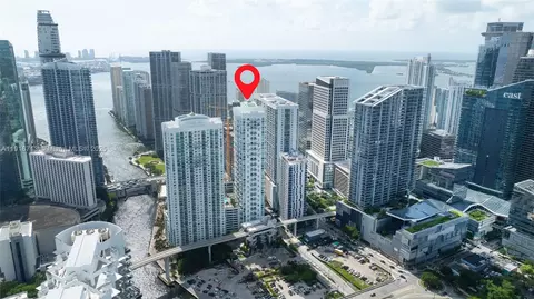 41 SE 5th St #1212, Miami, FL 33131