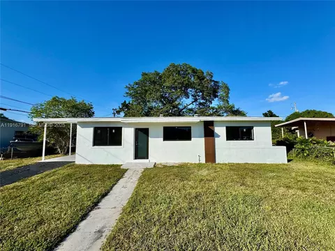 4111 NW 192nd St, Miami Gardens, FL 33055
