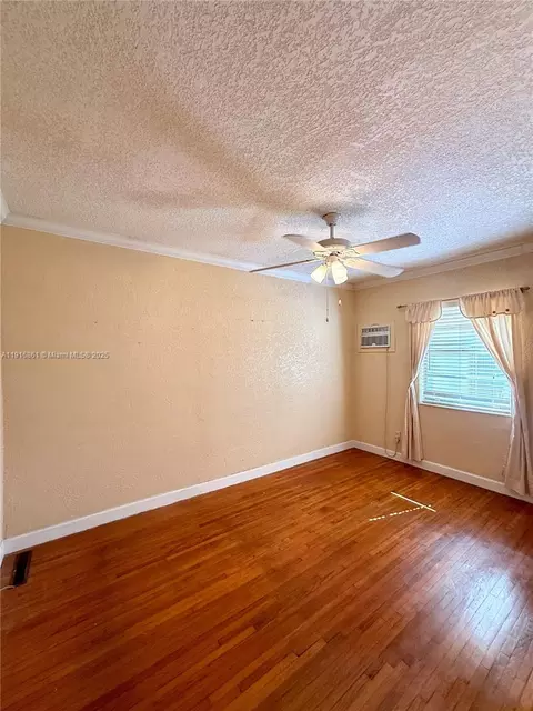 Bedroom - 174 E 41st St, Hialeah, FL 33013 photo 2 of 3