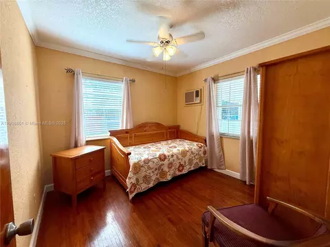 Bedroom - 174 E 41st St, Hialeah, FL 33013 photo 3 of 3