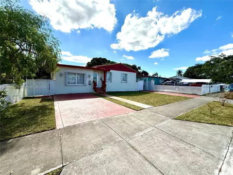 Exterior - 174 E 41st St, Hialeah, FL 33013 photo 3 of 11