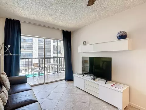 201 178th Dr #315, Sunny Isles Beach, FL 33160