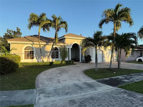 16605 SW 103rd Ct, Miami, FL 33157