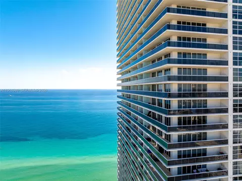 1830 S Ocean Dr #3708, Hallandale Beach, FL 33009