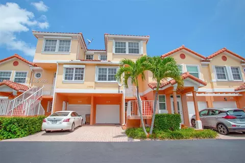 1998 NE 7th St #104, Deerfield Beach, FL 33441