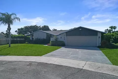 3108 Phoebe Ln, Delray Beach, FL 33444