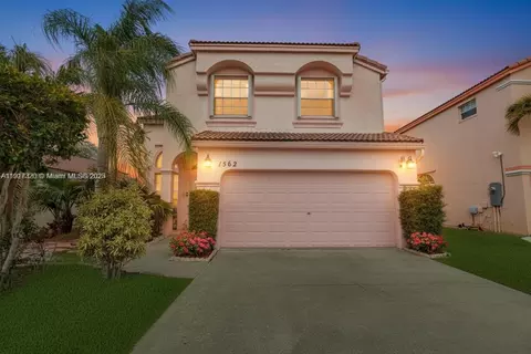 1562 NW 157th Ave, Pembroke Pines, FL 33028