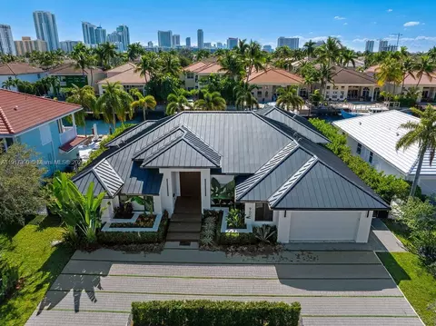 900 Washington St, Hollywood, FL 33019