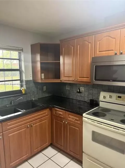 5046 SW 145th Ave, Miami, FL 33175