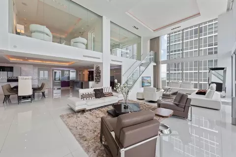 1040 Biscayne Blvd #4403, Miami, FL 33132
