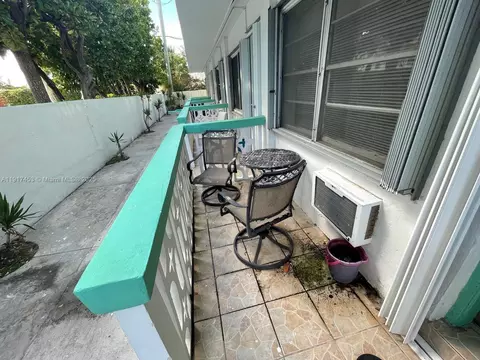 6490 Collins Ave #5, Miami Beach, FL 33141