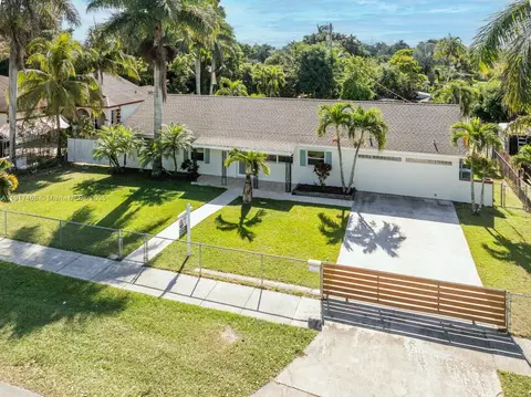 524 NW 14th St, Homestead, FL 33030