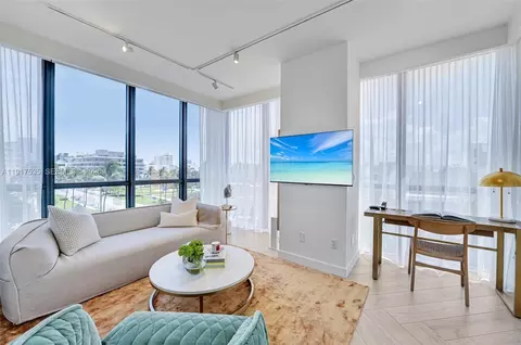 2201 Collins Ave #401, Miami Beach, FL 33139