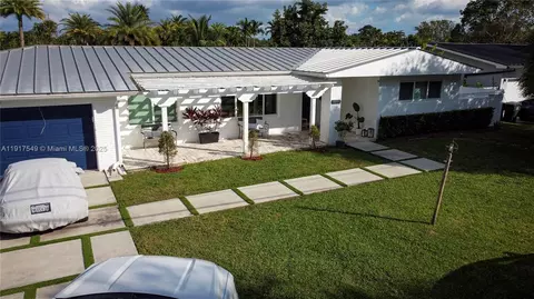5955 SW 64th Ave, South Miami, FL 33143