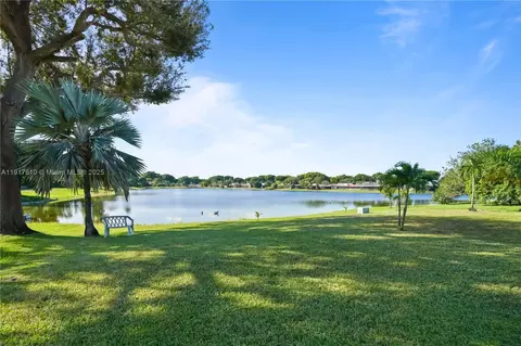 View/Area - 7320 Coldstream Dr, Hialeah, FL 33015 photo 3 of 9