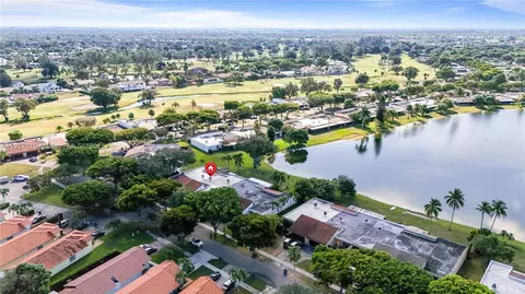 View/Area - 7320 Coldstream Dr, Hialeah, FL 33015 photo 8 of 9