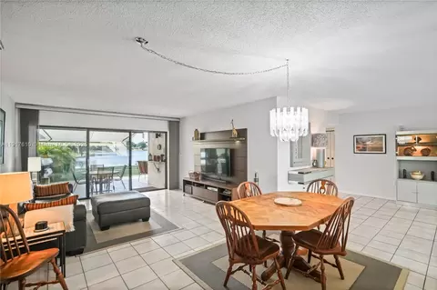 Dining - 7320 Coldstream Dr, Hialeah, FL 33015 photo 1 of 2